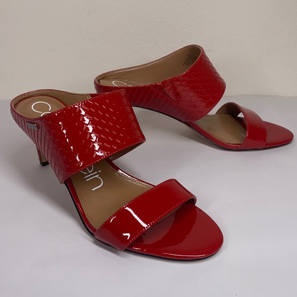 CALVIN KLEIN Lorinda Snakeskin Embossed Patent Mule Sandals Red 9.5